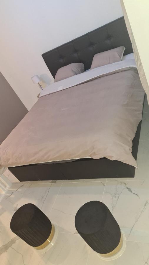 פרונטיניאן La Villa Detente מראה חיצוני תמונה
